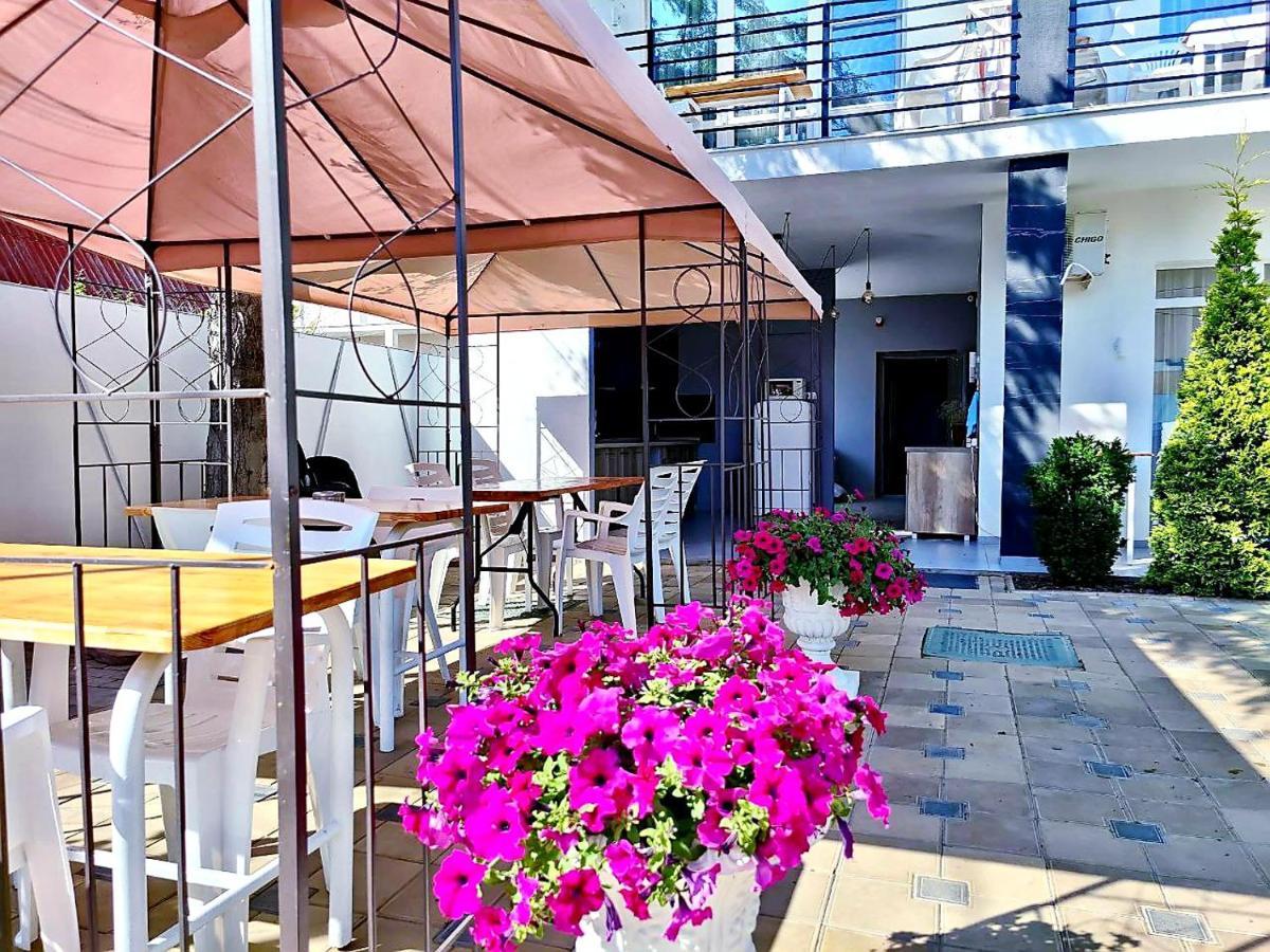 Zatokas Sun Club Hotel Exterior photo